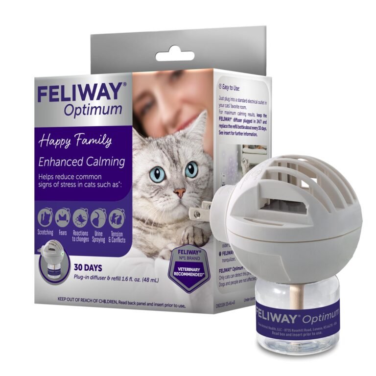 Feliway Optimum cat calming diffuser and refill bottle with cat on packaging